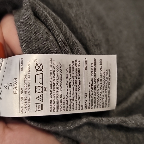 Gap Lightweight Turtleneck - Picture 5 of 5